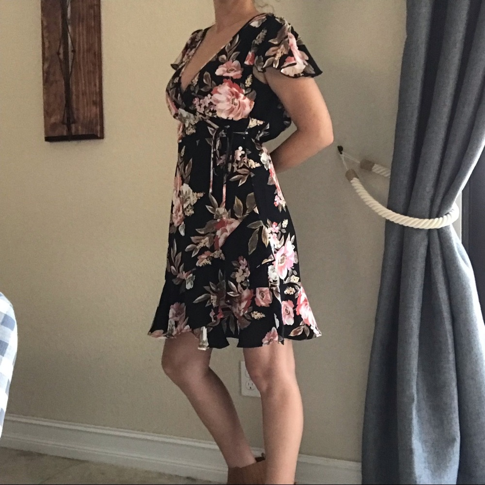 Floral Ruffle Dress Wrap Style